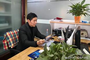 图片报：诺伊尔续约之后，拜仁暂时不会追求科贝尔